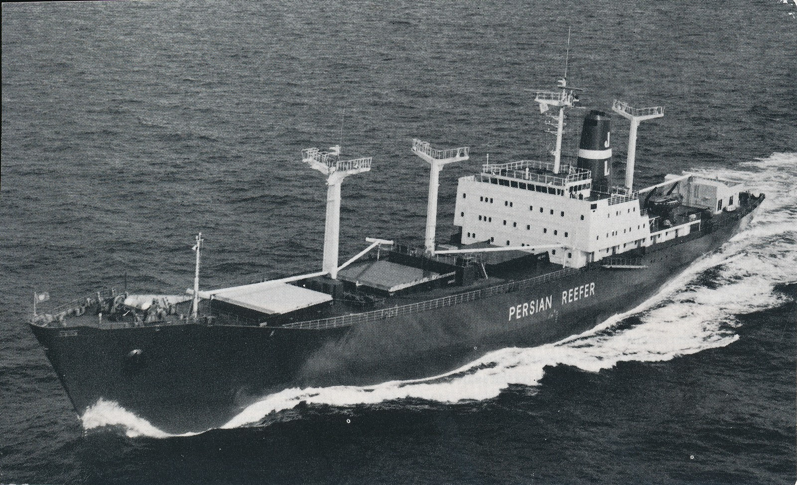 Click image for larger version

Name:	B%208182%2C%20MS%20Persian%20Reefer%2C%20bygget%201970%2C%20rederiet%20J.%20Lauritzen%20Kbh.be6c.jpg
Views:	0
Size:	901.0 KB
ID:	56739