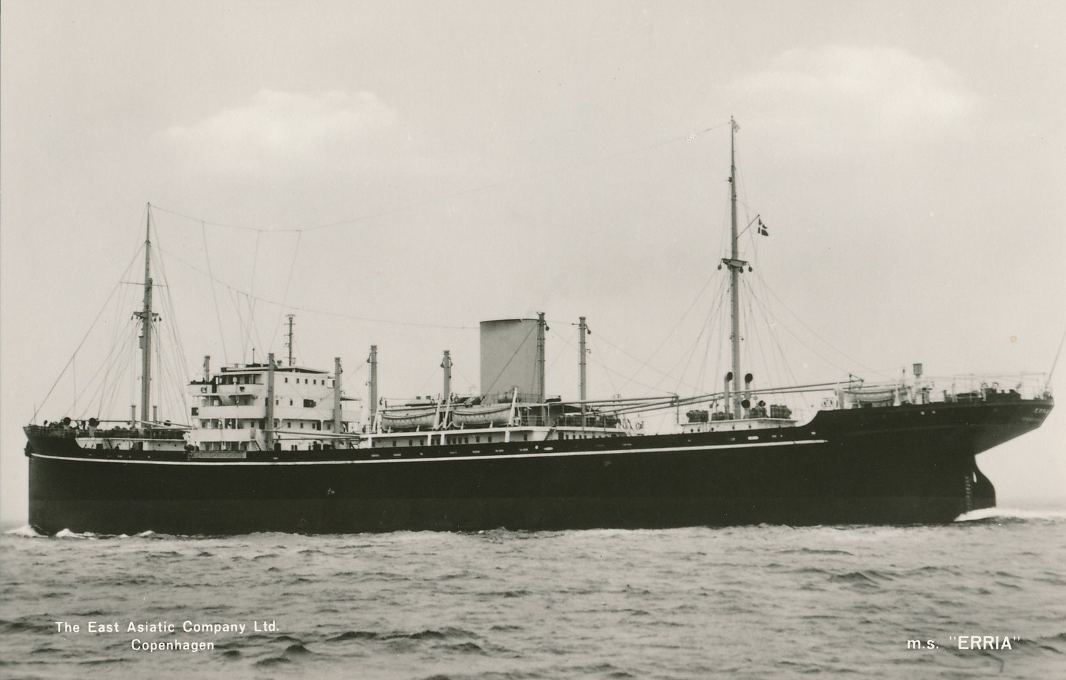 Click image for larger version  Name:	B%2012568%2C%20Erria%2C%201931%2C%209.600%20TDW%2C%20rederiet%20%C3%98.%20K.%20K%C3%B8benhavn672b.jpg Views:	0 Size:	229.0 KB ID:	56744