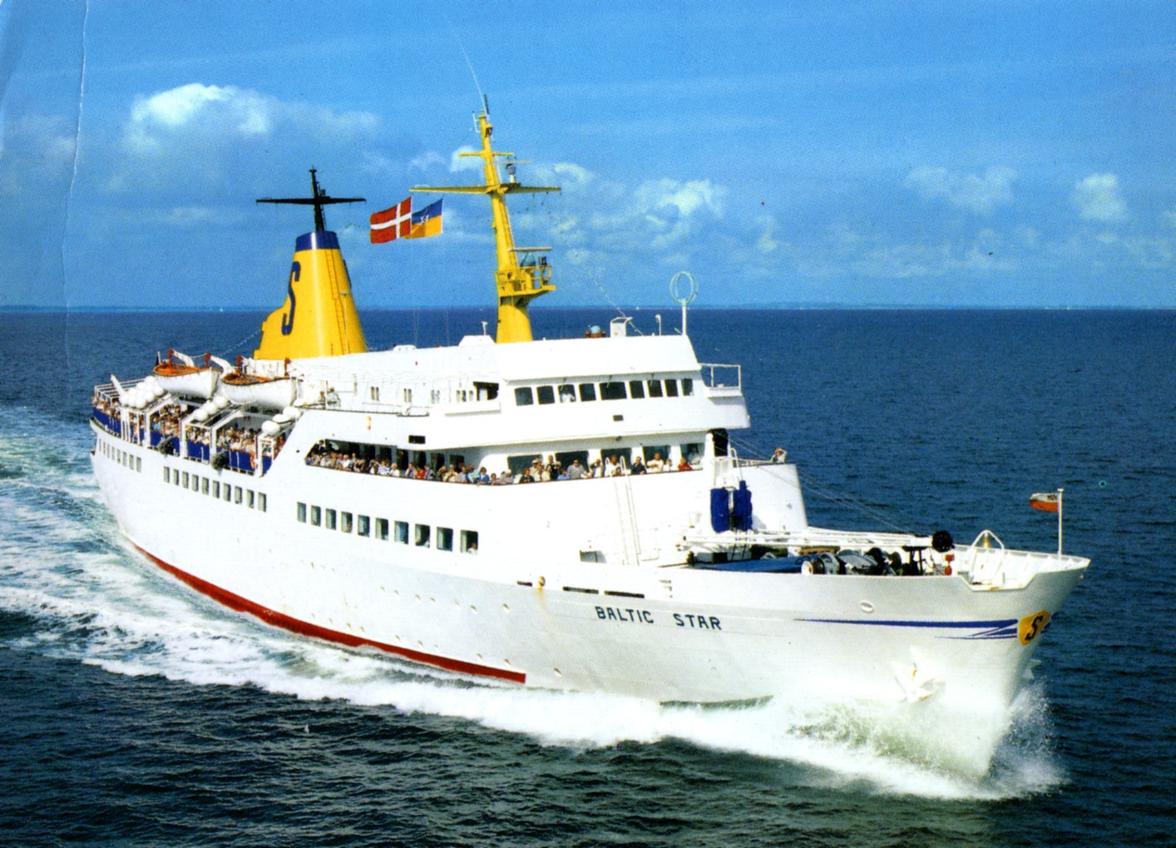 Click image for larger version

Name:	Baltic%20Star41bb3.jpg
Views:	0
Size:	601.2 KB
ID:	56824