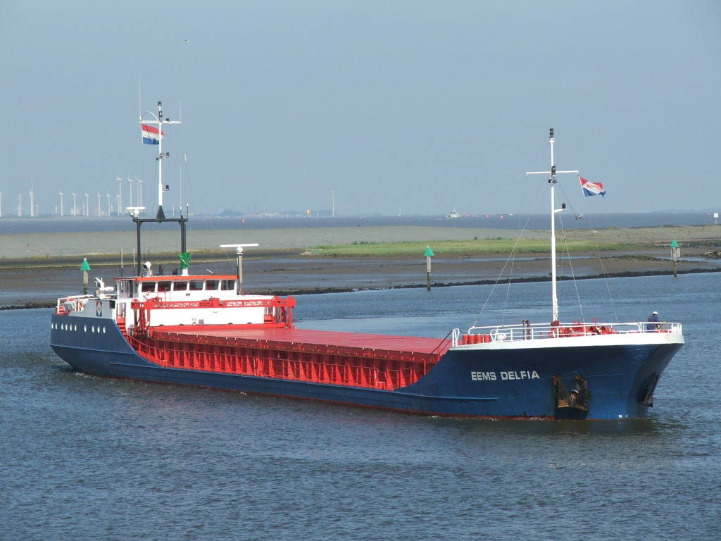 Click image for larger version  Name:	EEMS%20DELFIA%20%202nd%20June%202011%20Delfzijl6d7f.jpg Views:	0 Size:	205.3 KB ID:	57459
