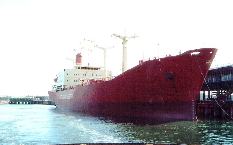 Click image for larger version  Name:	Peruvian%20Reefer%20%20Dec82%20Melb821f.jpg Views:	0 Size:	94.0 KB ID:	61648