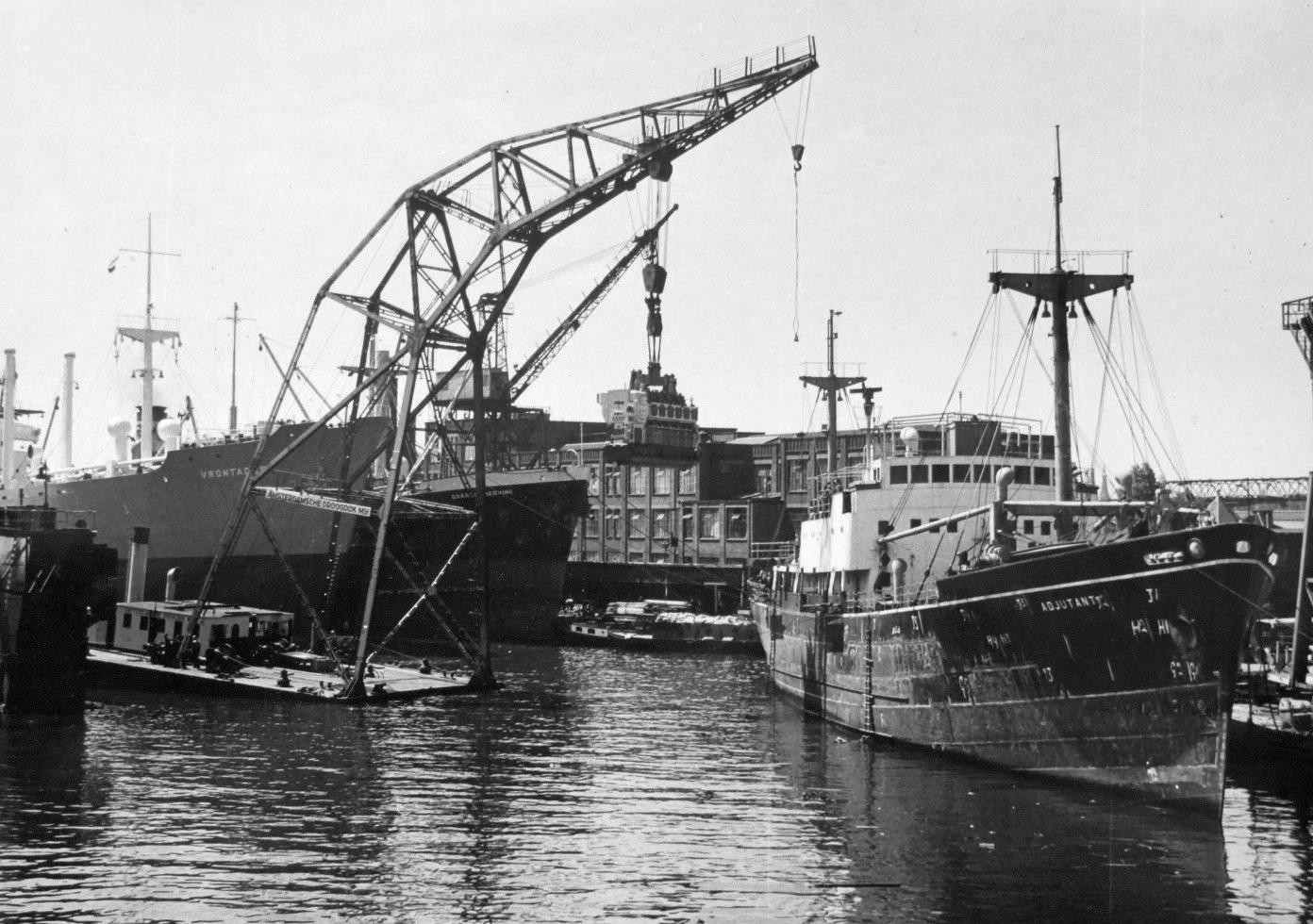 Click image for larger version

Name:	Adjutant-12.jpg
Views:	0
Size:	311.7 KB
ID:	64861