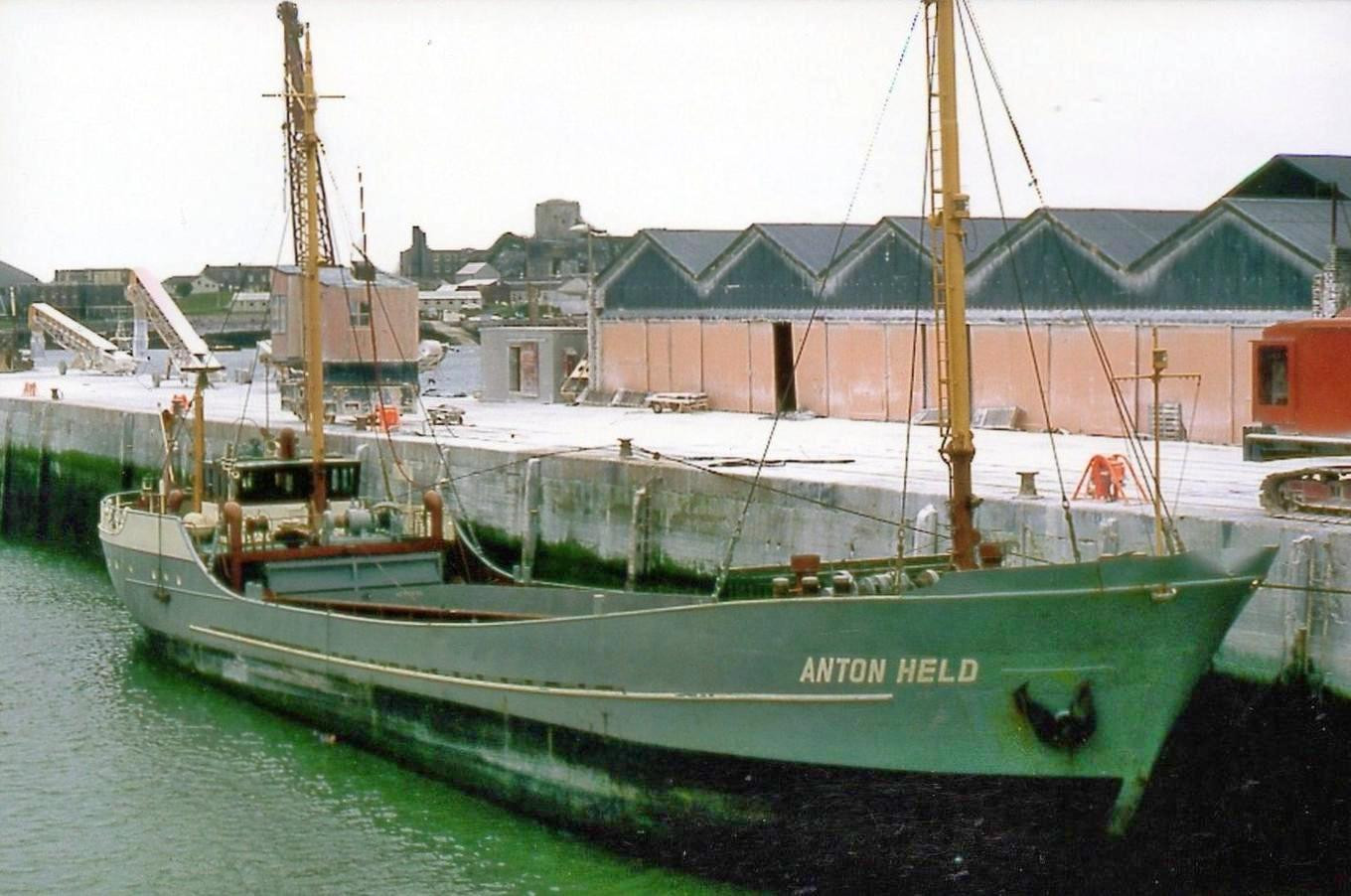 Click image for larger version

Name:	Anton Held-02.jpg
Views:	0
Size:	238.2 KB
ID:	65421