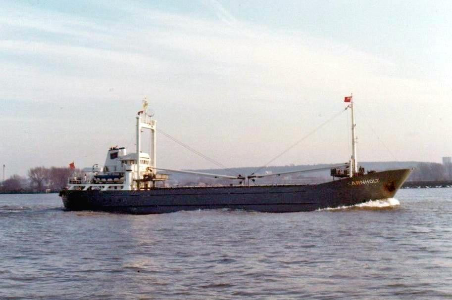 Click image for larger version  Name:	Arnholt-01.jpg Views:	0 Size:	93.0 KB ID:	66712