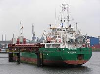 Click image for larger version  Name:	Oporto%2CPis%2C20060527%2CBREc406.jpg Views:	0 Size:	144.7 KB ID:	69450